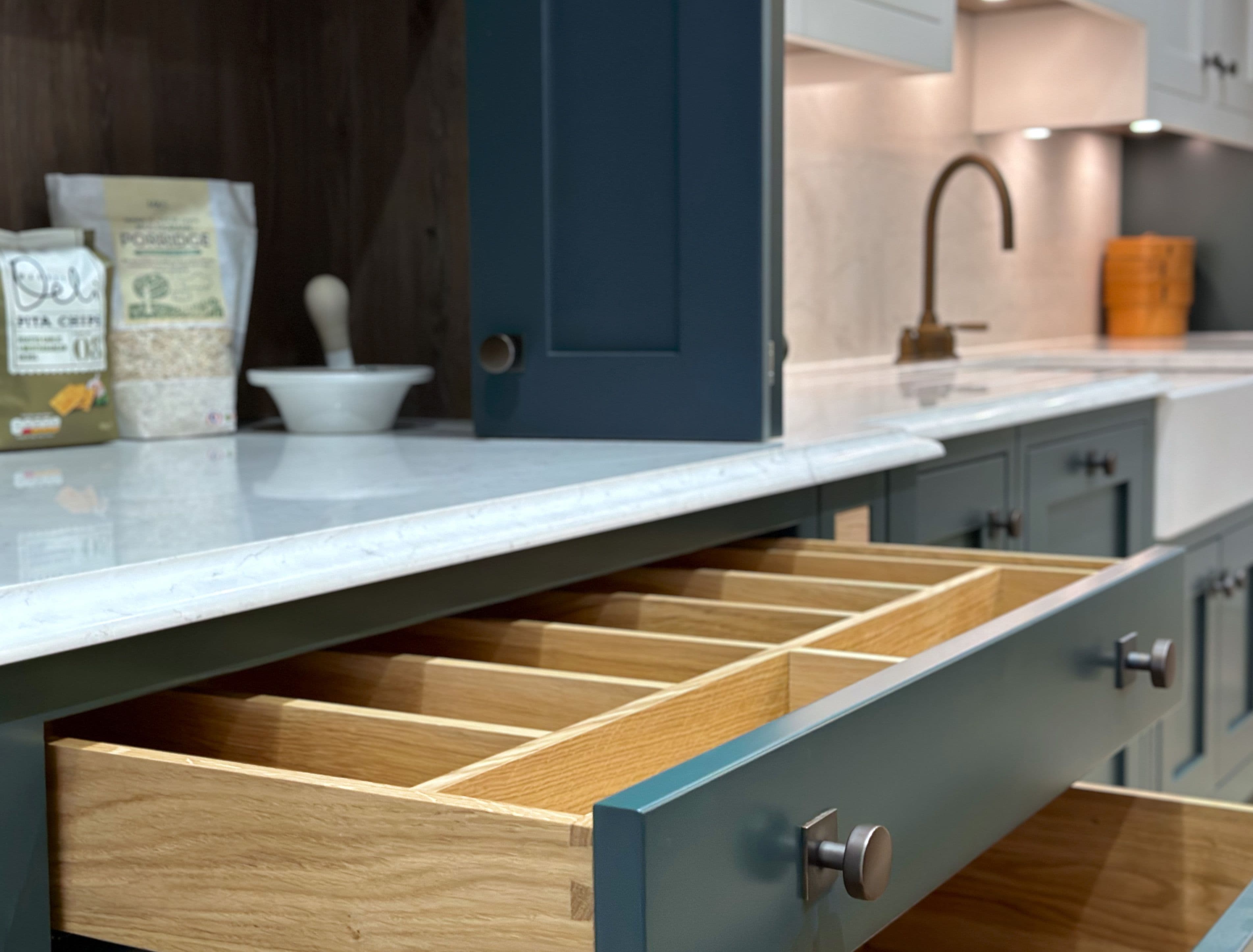 Poole Showroom Display Kitchen 1 drawer
